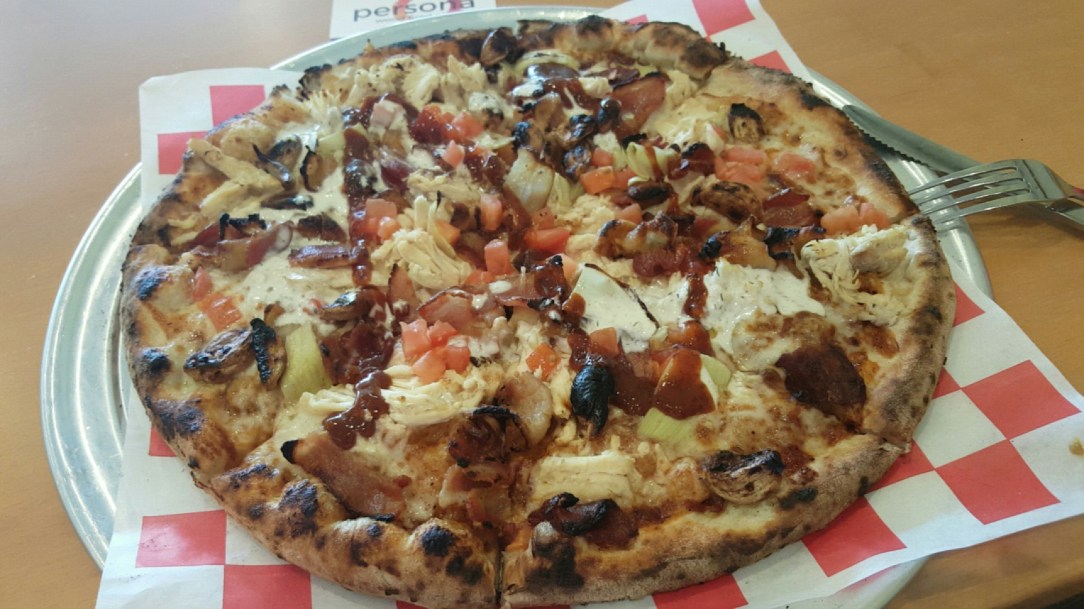 This is in fact not the chicken chipotle, but the BBQ chicken and bacon ranch - Val couldn't resist! And she added tomatoes, artichokes and roasted garlic ... superb!!